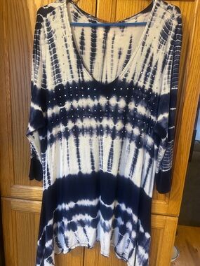 Belldini Navy and White Tie-Dye V-Neck Tunic with Stud Accents